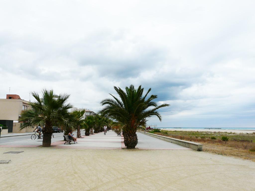 Apart Hotels Mar Blava Кубельес Экстерьер фото